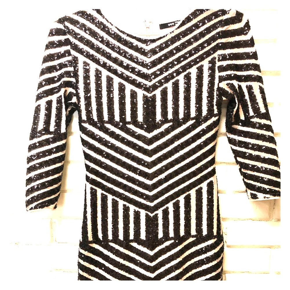 Black & White Geometric Sequence Dress